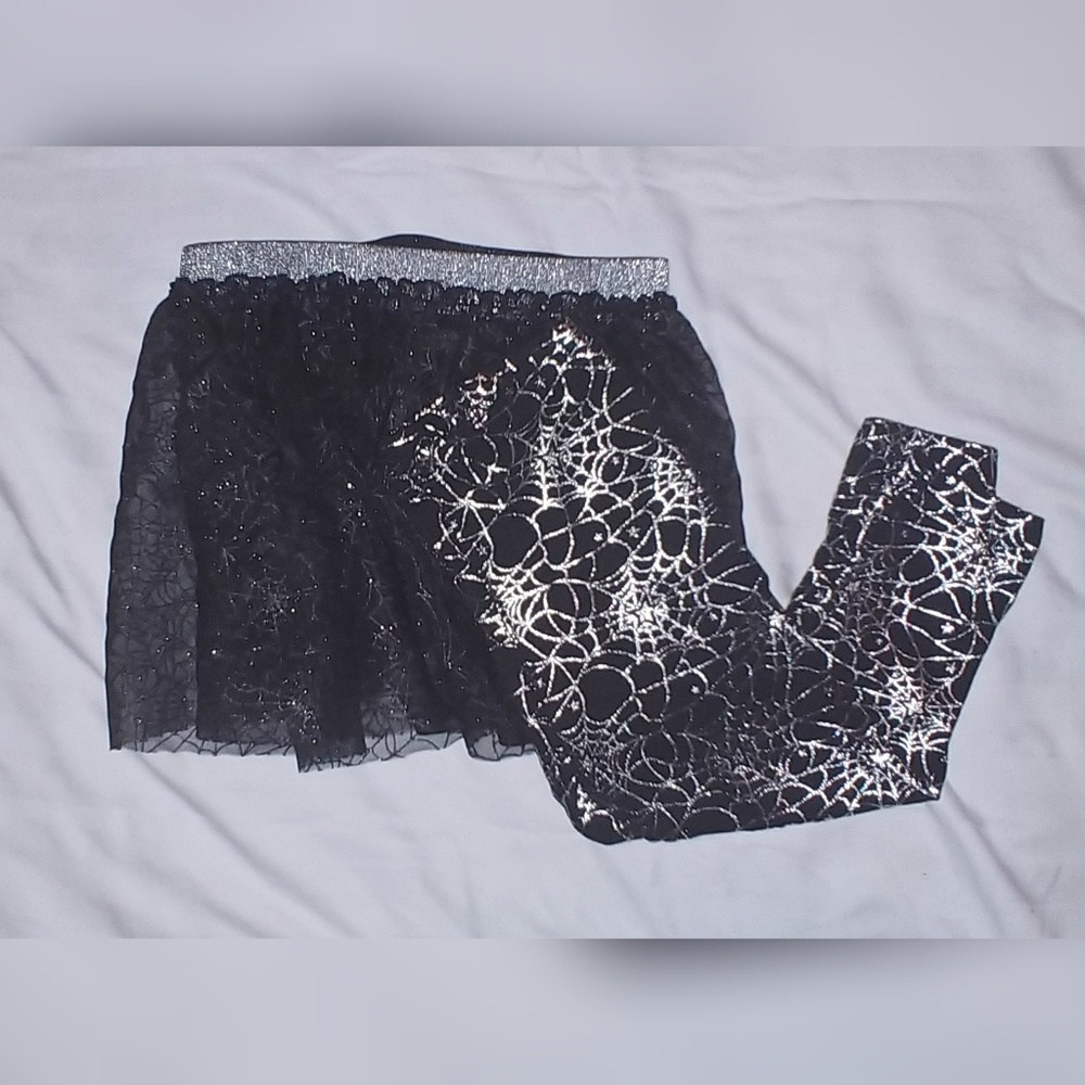 🕸 Spider web skirt and leggings set